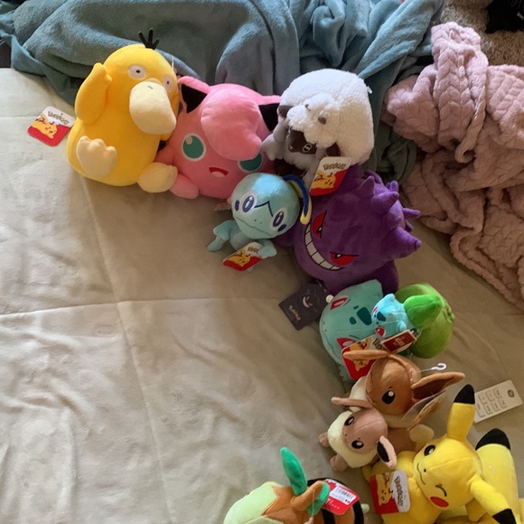 Pokémon plush bundle! 20 Pokémon All types/sizes, very rare! NWT, retail price ! - Picture 16 of 17